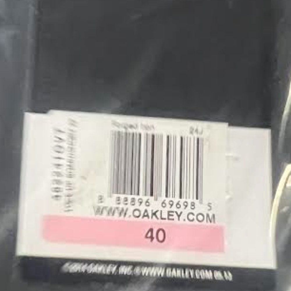 NWT! Oakley Men's Lock-Up Logo 22 Inch Boardshorts Size-40 - Picture 6 of 7